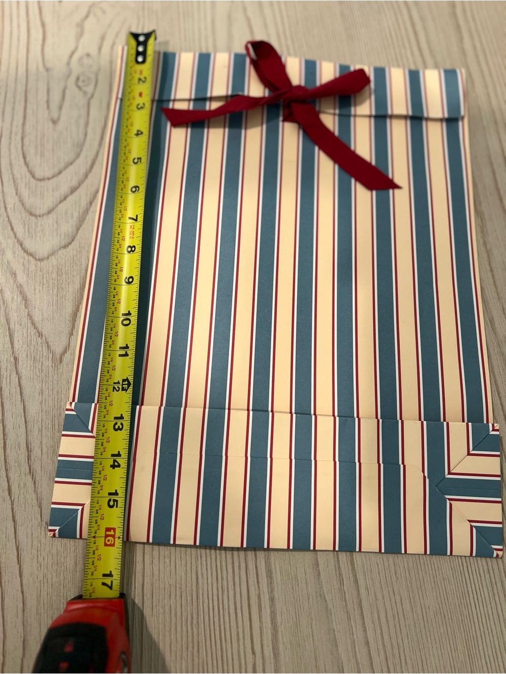 Sézane Blue & Red Stripe Gift Envelope - Picture 5 of 7